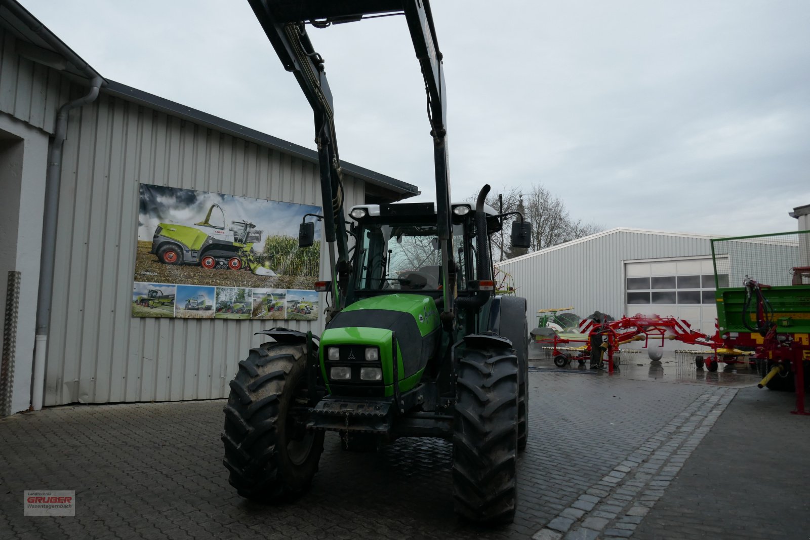 Traktor van het type Deutz-Fahr Agrofarm 85 inkl. Frontlader Stoll Robust F30, Gebrauchtmaschine in Dorfen (Foto 2)