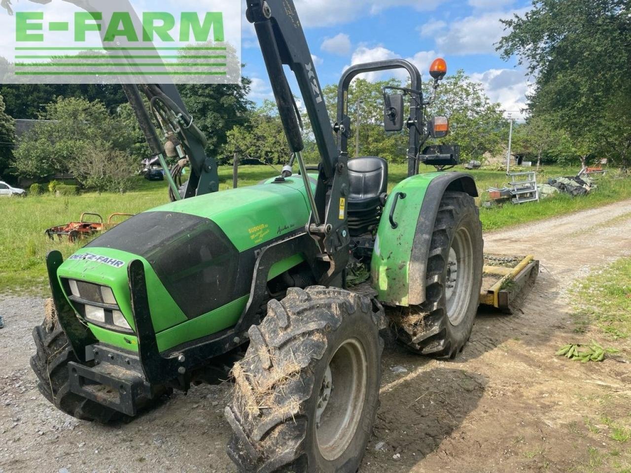 Traktor des Typs Deutz-Fahr agrolux 320, Gebrauchtmaschine in Ytrac (Bild 2)