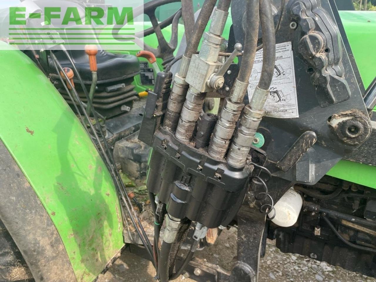 Traktor del tipo Deutz-Fahr agrolux 320, Gebrauchtmaschine en Ytrac (Imagen 9)