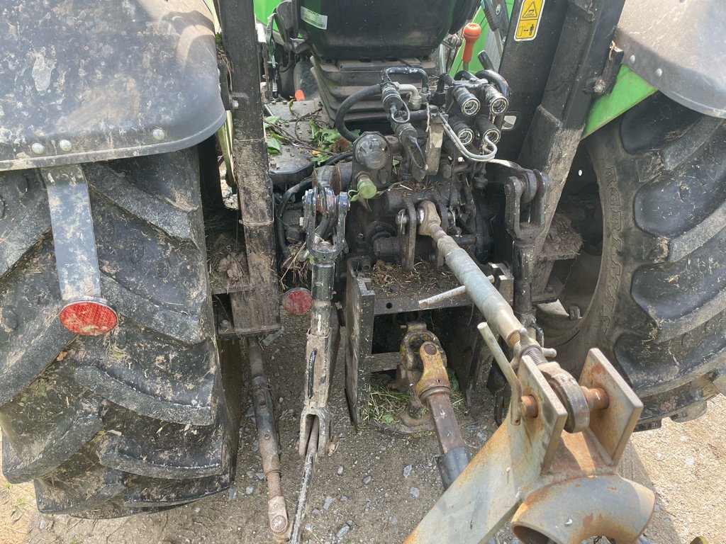 Traktor del tipo Deutz-Fahr AGROLUX 320, Gebrauchtmaschine en UZERCHE (Imagen 8)