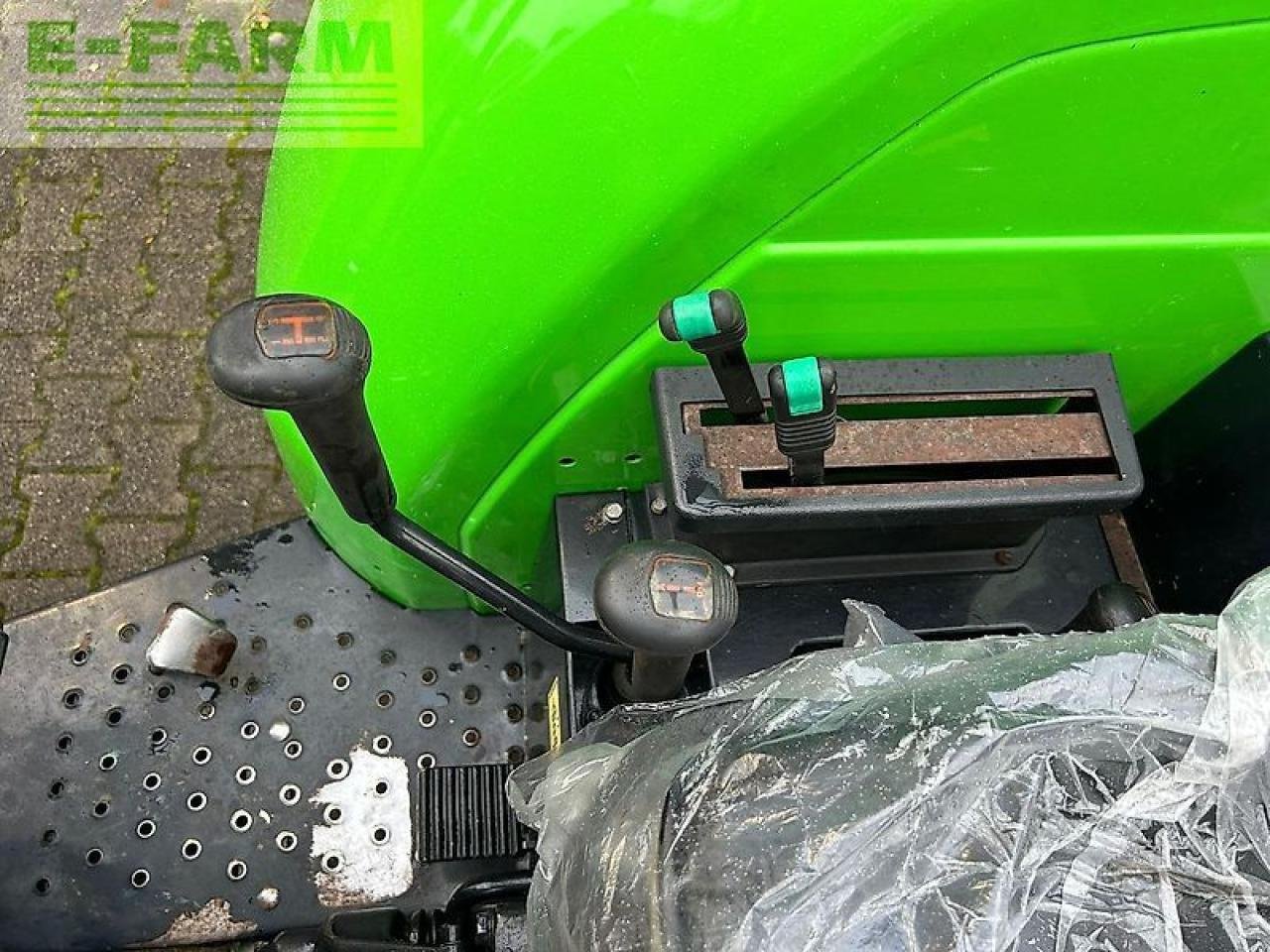 Traktor van het type Deutz-Fahr agrolux 80, Gebrauchtmaschine in ag BROEKLAND (Foto 6)