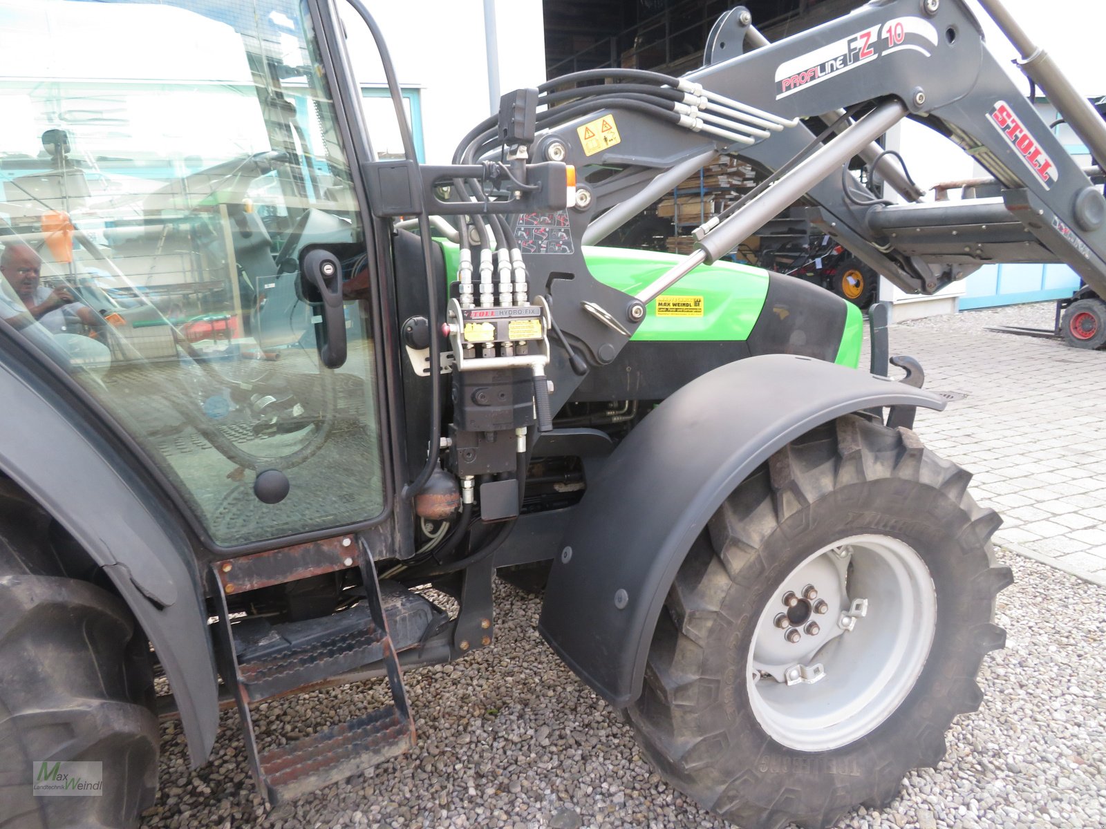 Traktor van het type Deutz-Fahr Agroplus 420 GS, Gebrauchtmaschine in Markt Schwaben (Foto 10)