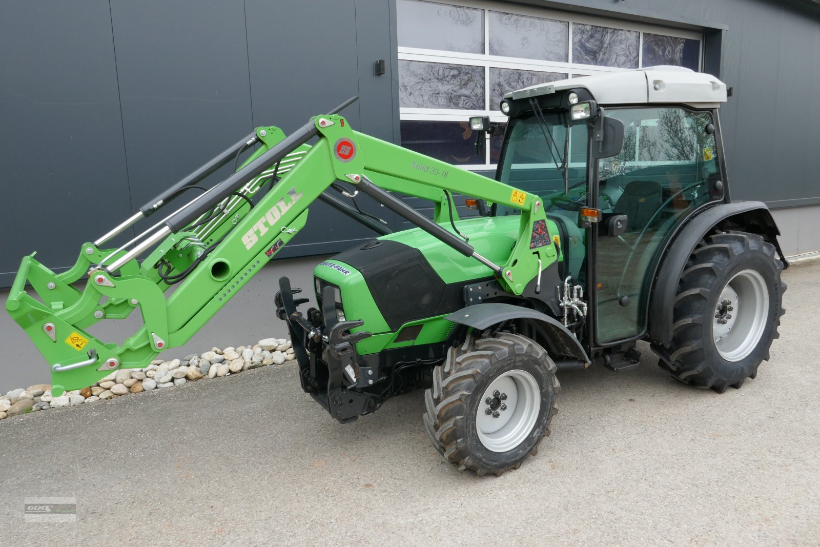 Traktor του τύπου Deutz-Fahr Agroplus 430F Allr. Kompakter Kraftvoller Traktor mit Vollausstattung. Sehr guter Zustand!, Gebrauchtmaschine σε Langenzenn (Φωτογραφία 2)