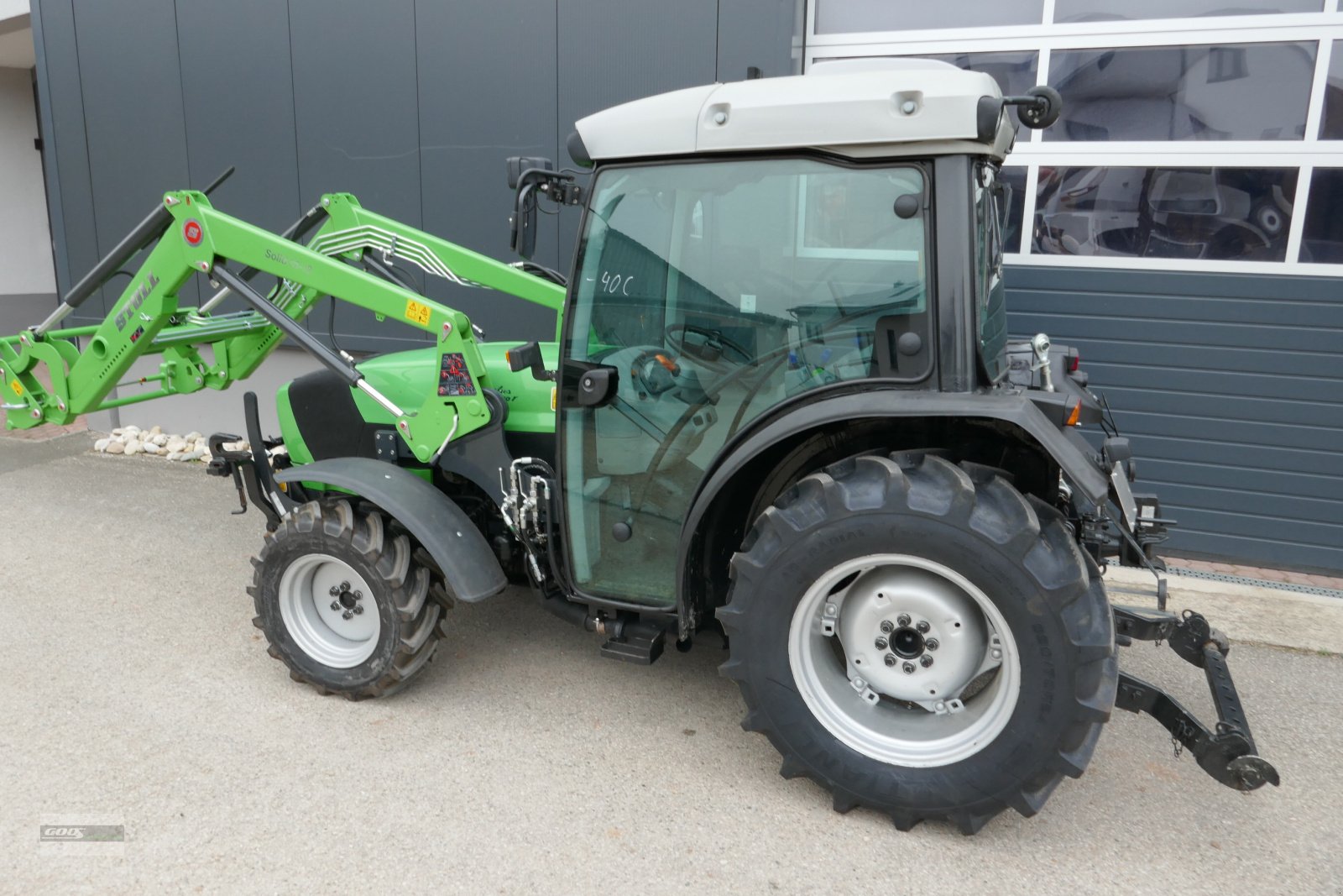 Traktor του τύπου Deutz-Fahr Agroplus 430F Allr. Kompakter Kraftvoller Traktor mit Vollausstattung. Sehr guter Zustand!, Gebrauchtmaschine σε Langenzenn (Φωτογραφία 4)