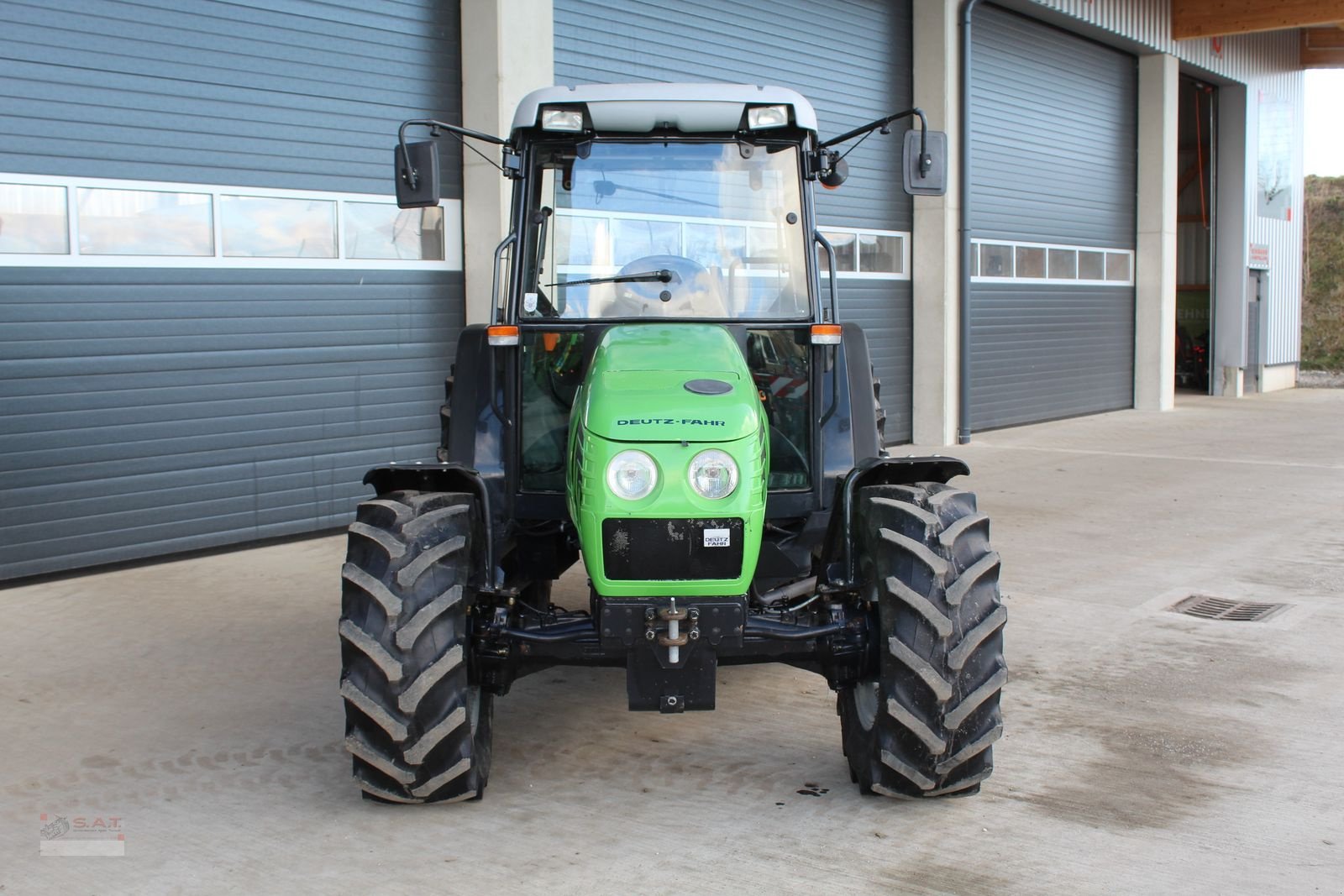 Traktor des Typs Deutz-Fahr Agroplus 77 Neu Lim. Edition, Gebrauchtmaschine in Eberschwang (Bild 3)