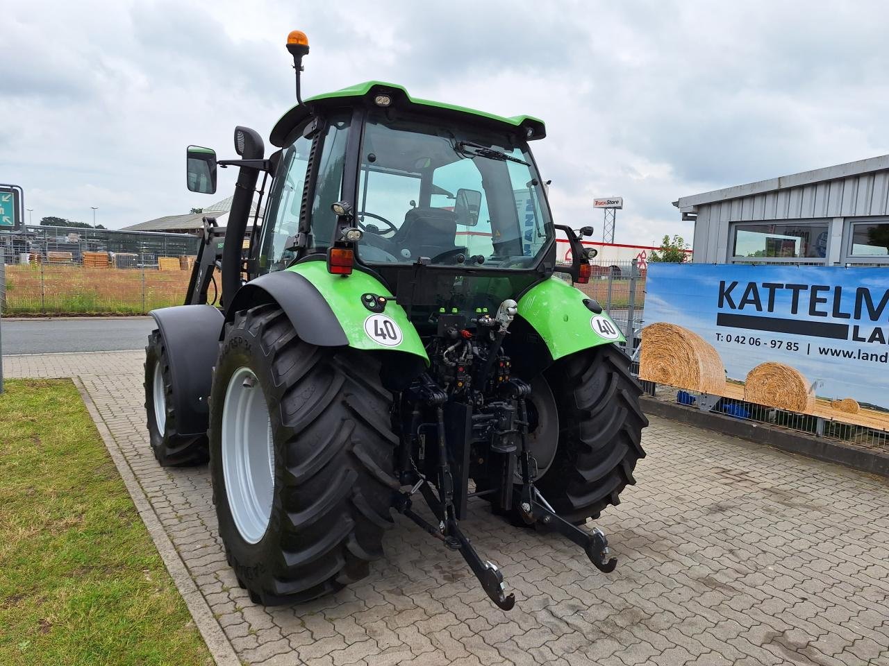 Traktor typu Deutz-Fahr Agrotron 100 NEW, Gebrauchtmaschine w Stuhr (Zdjęcie 4)