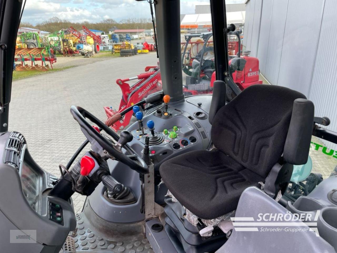 Traktor Türe ait Deutz-Fahr AGROTRON 100, Gebrauchtmaschine içinde Wildeshausen (resim 16)