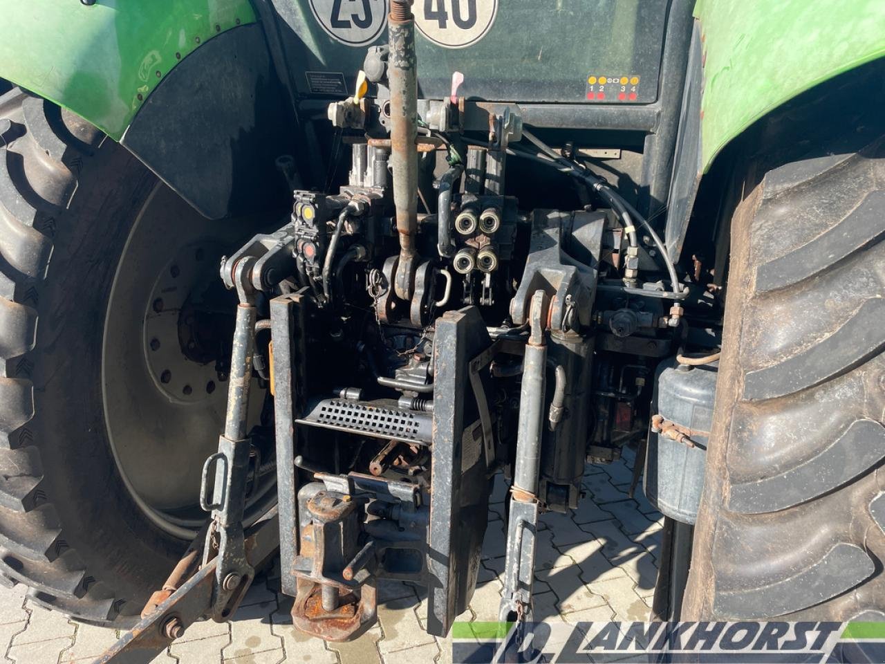 Traktor du type Deutz-Fahr Agrotron 105 MK 3, Gebrauchtmaschine en Neuenhaus (Photo 4)