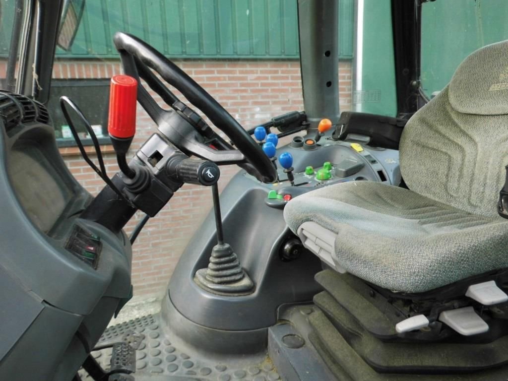 Traktor van het type Deutz-Fahr Agrotron 106, Gebrauchtmaschine in Streefkerk (Foto 5)