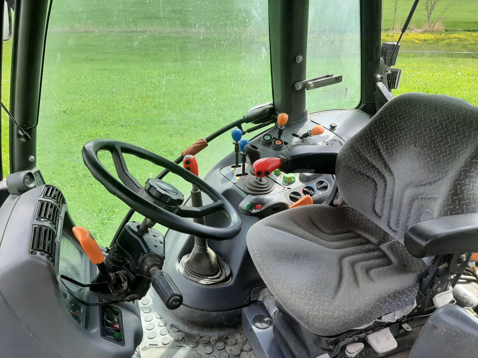 Traktor типа Deutz-Fahr Agrotron 115, Gebrauchtmaschine в Durach (Фотография 3)