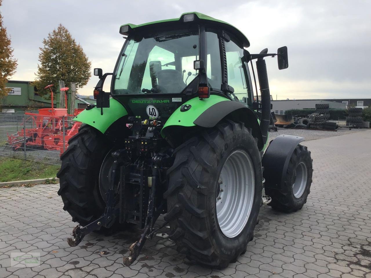 Traktor van het type Deutz-Fahr Agrotron 120, Gebrauchtmaschine in Nordstemmen (Foto 4)