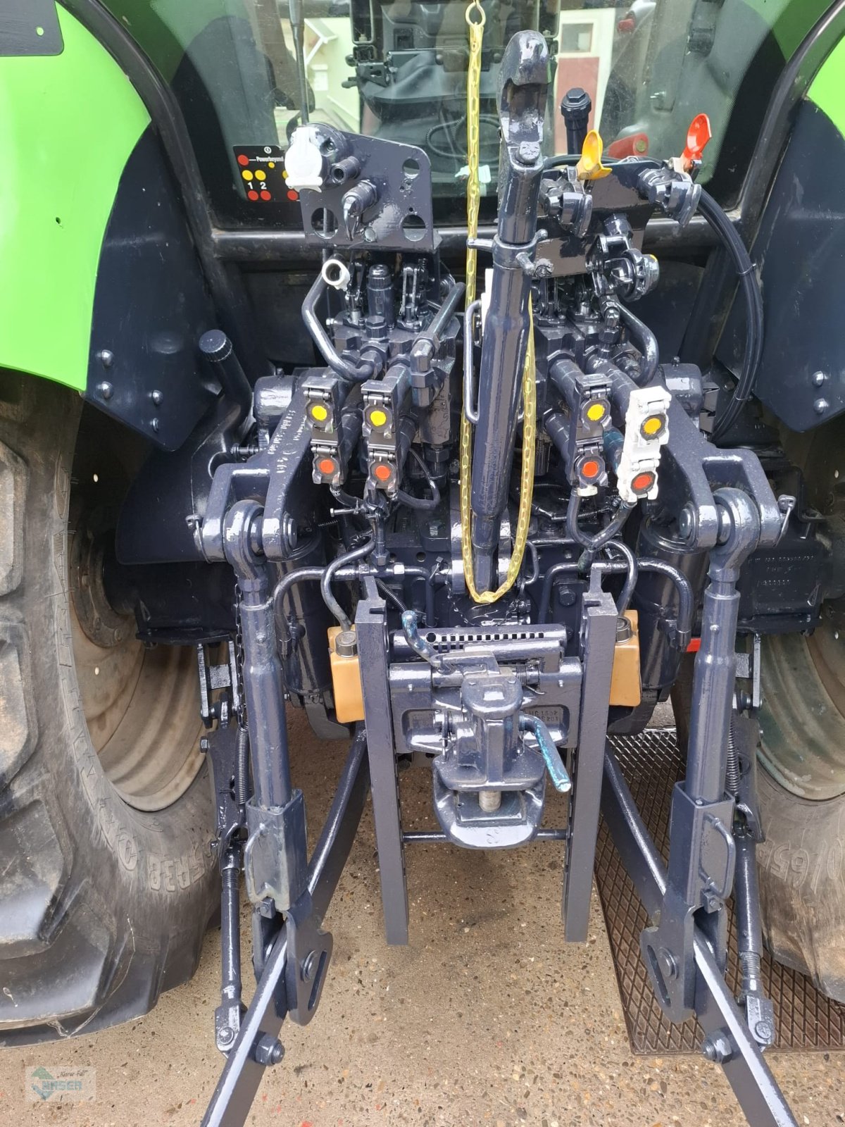 Traktor of the type Deutz-Fahr Agrotron 135 MK 3, Gebrauchtmaschine in Creglingen (Picture 15)