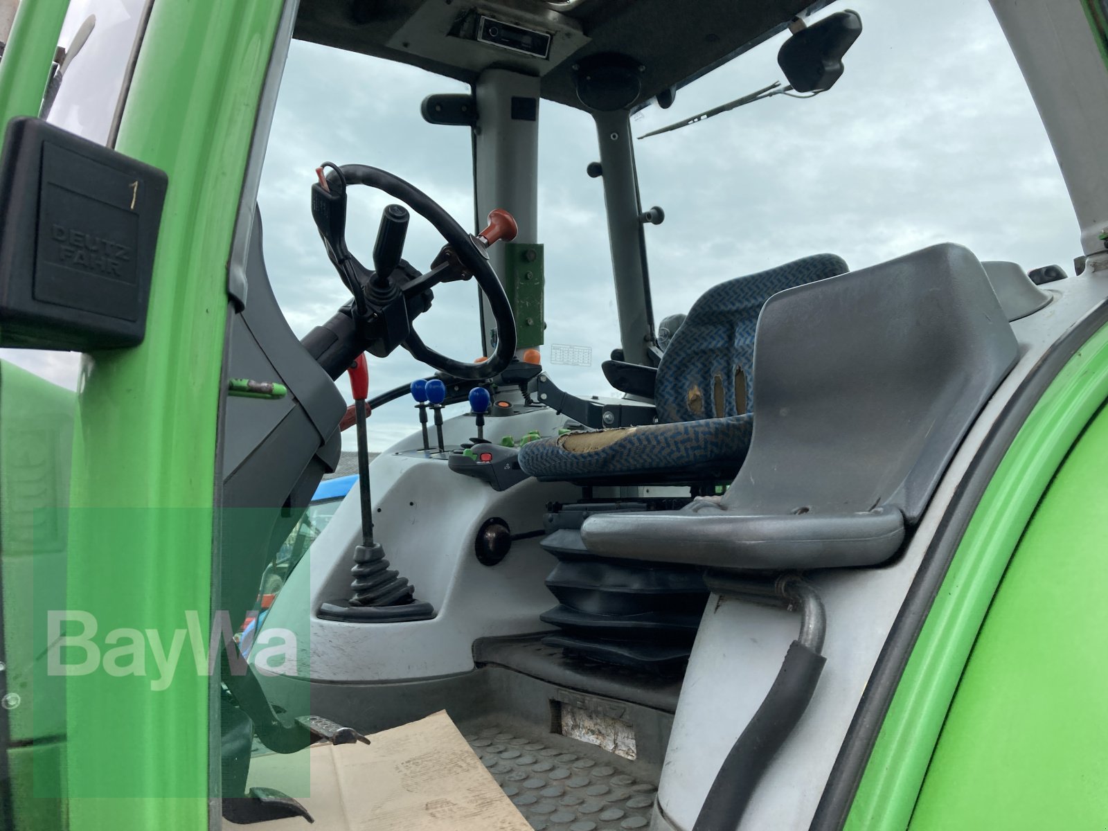 Traktor del tipo Deutz-Fahr Agrotron 135, Gebrauchtmaschine en Dinkelsbühl (Imagen 14)