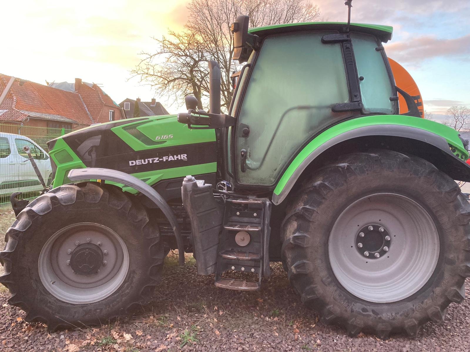 Traktor Türe ait Deutz-Fahr Agrotron 165, Gebrauchtmaschine içinde Voitze (resim 1)