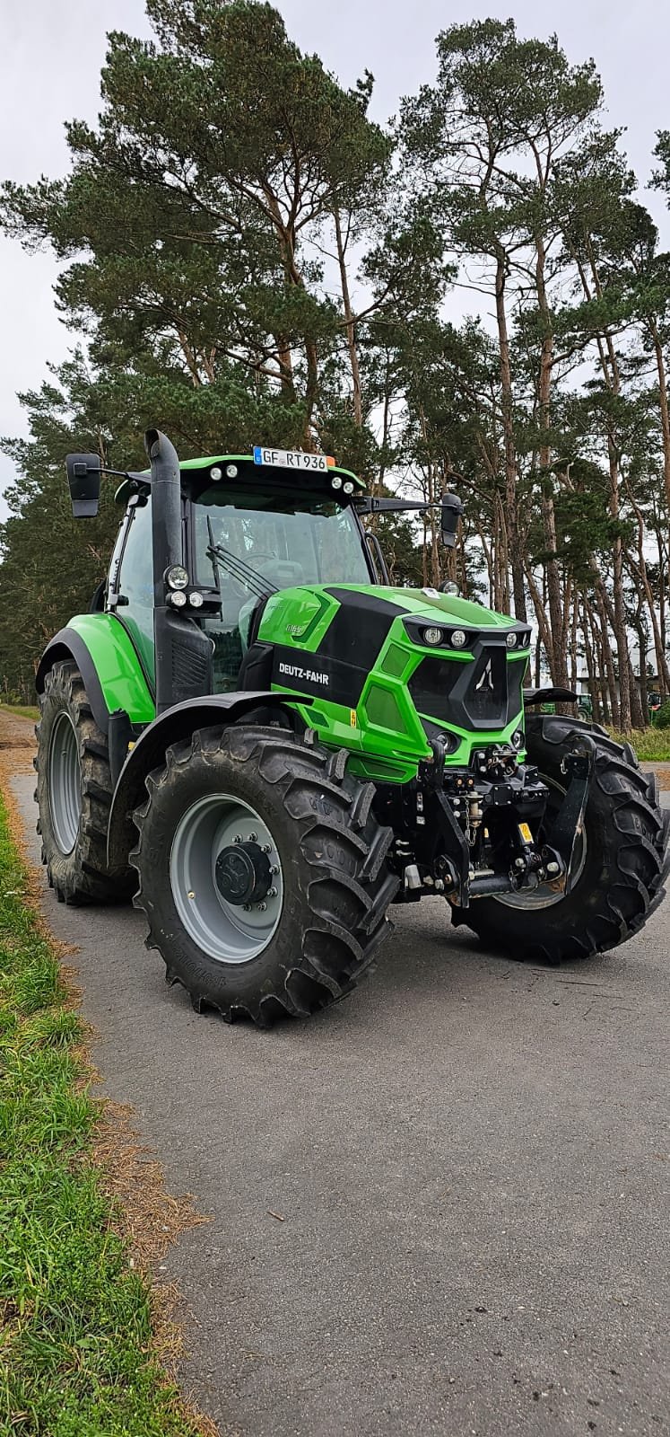 Traktor Türe ait Deutz-Fahr Agrotron 165, Gebrauchtmaschine içinde Voitze (resim 2)