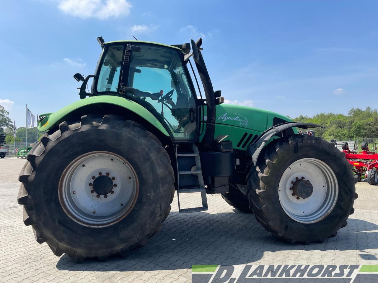 Traktor typu Deutz-Fahr Agrotron 230, Gebrauchtmaschine w Neuenhaus (Zdjęcie 9)