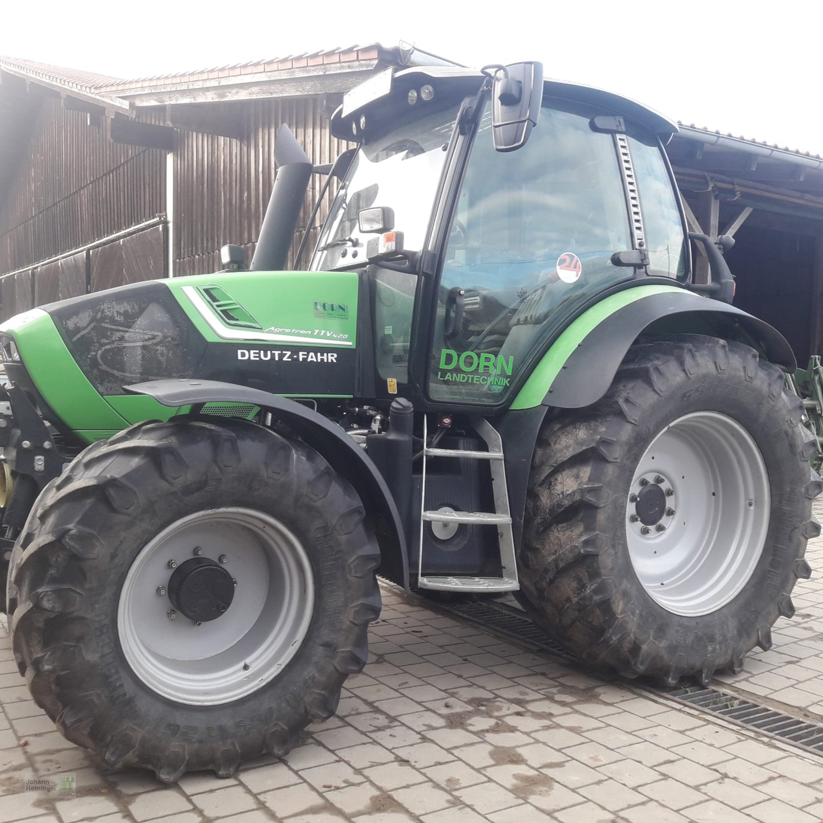 Traktor του τύπου Deutz-Fahr Agrotron 420 TTV, Gebrauchtmaschine σε Offenberg (Φωτογραφία 3)