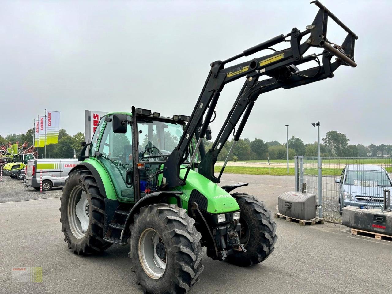 Traktor του τύπου Deutz-Fahr AGROTRON 4.90 S, Frontlader BAAS TRIMA 1390 Professional, FKH + FZW, Pflegeräder, Gebrauchtmaschine σε Westerstede (Φωτογραφία 3)