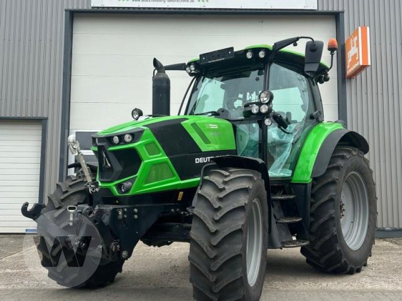 Traktor типа Deutz-Fahr Agrotron 6120.4, Gebrauchtmaschine в Börm