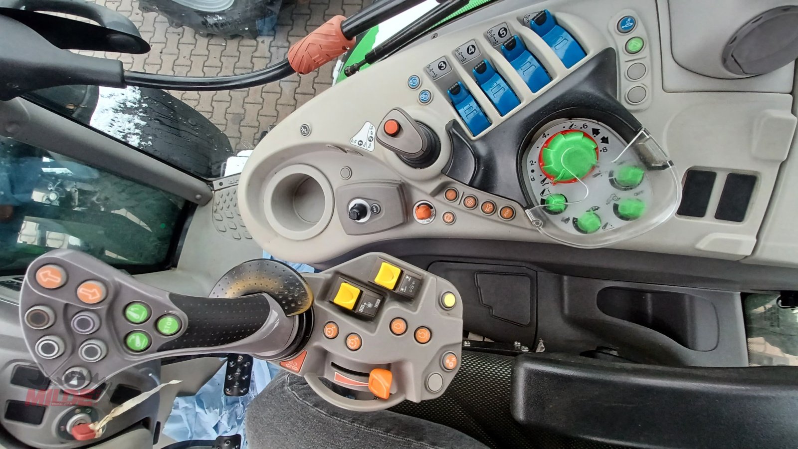 Traktor tipa Deutz-Fahr Agrotron 6130 TTV, Gebrauchtmaschine u Creußen (Slika 8)