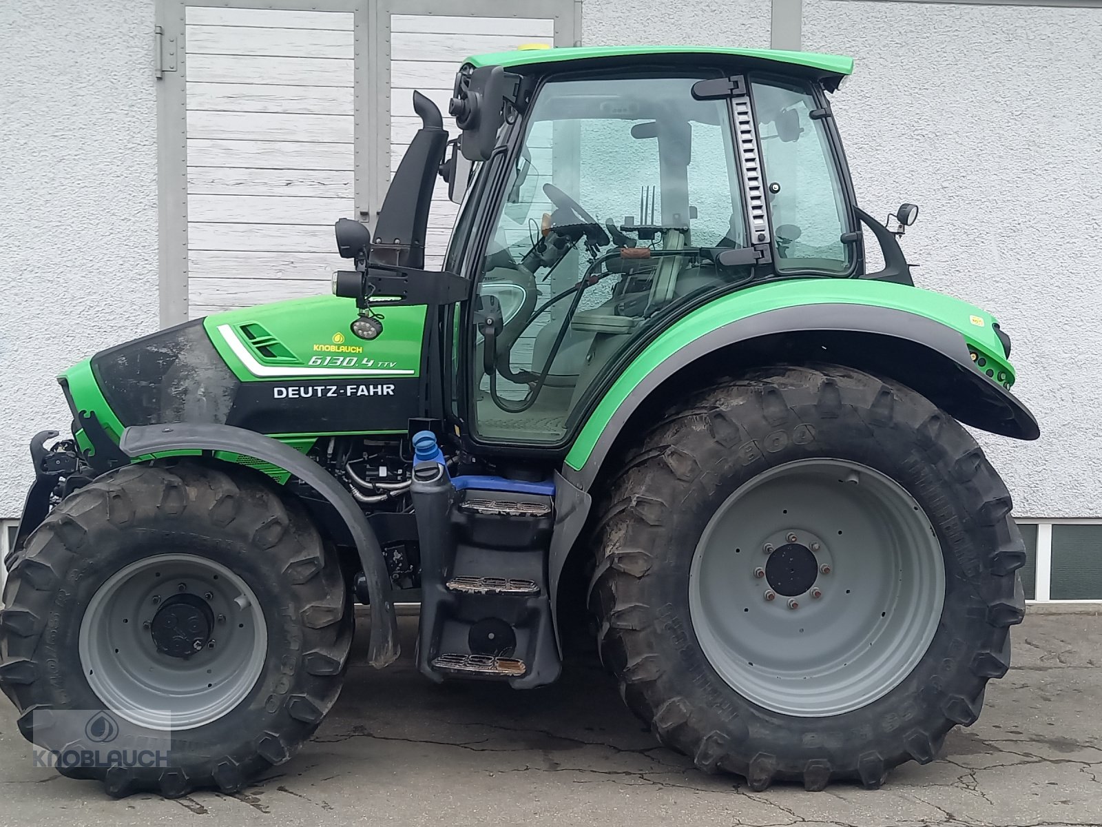 Traktor del tipo Deutz-Fahr Agrotron 6130.4 TTV, Gebrauchtmaschine en Wangen (Imagen 2)