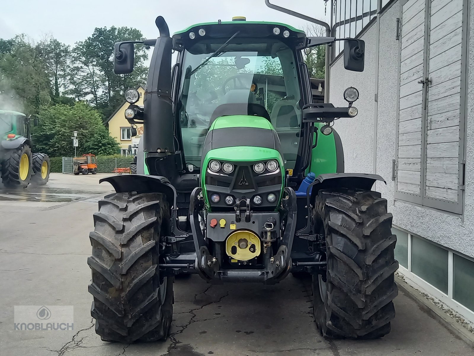 Traktor tip Deutz-Fahr Agrotron 6130.4 TTV, Gebrauchtmaschine in Wangen (Poză 3)