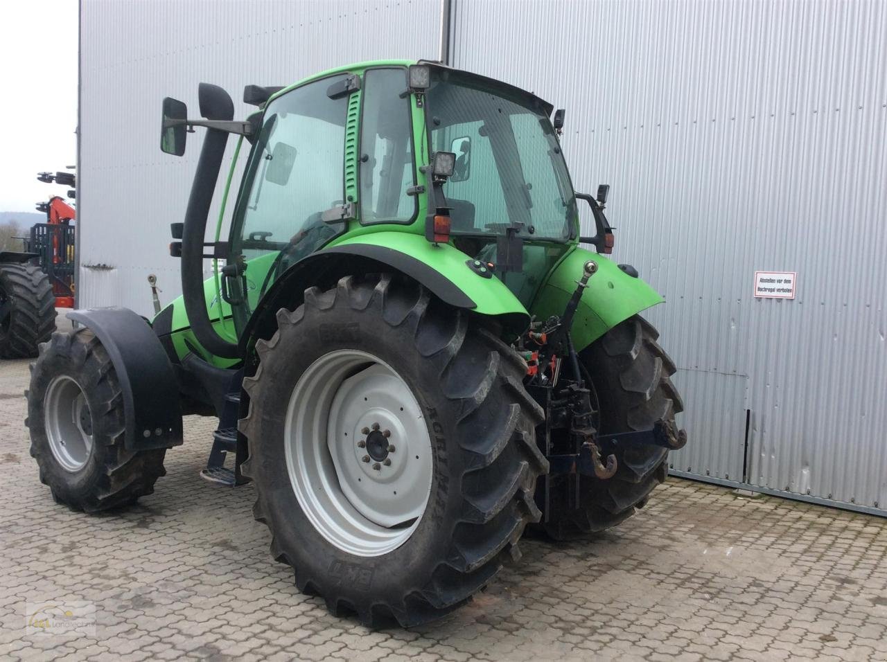 Traktor типа Deutz-Fahr Agrotron 6130.4 TTV, Gebrauchtmaschine в Pfreimd (Фотография 3)