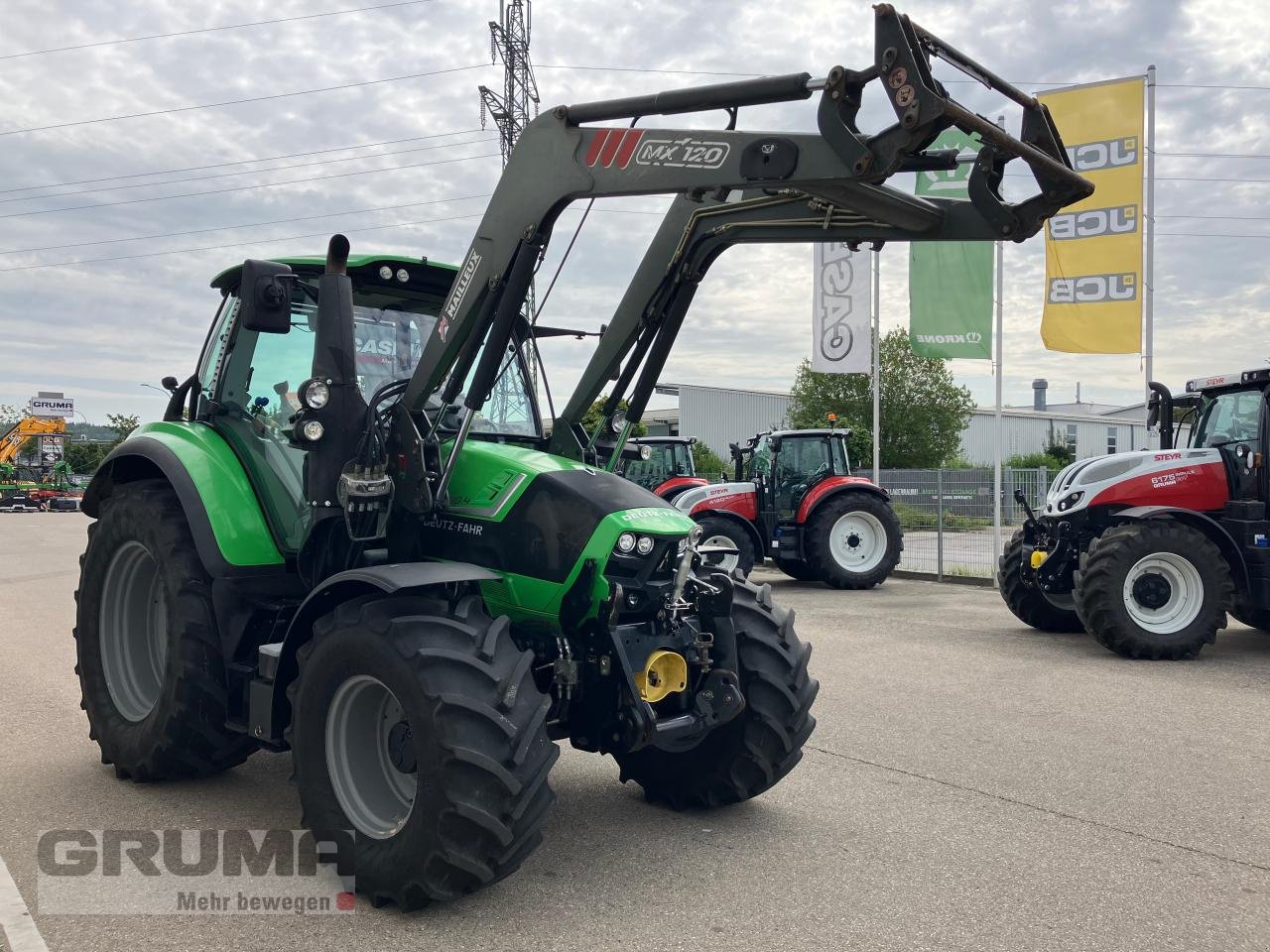 Traktor типа Deutz-Fahr Agrotron 6130.4, Gebrauchtmaschine в Friedberg-Derching (Фотография 3)