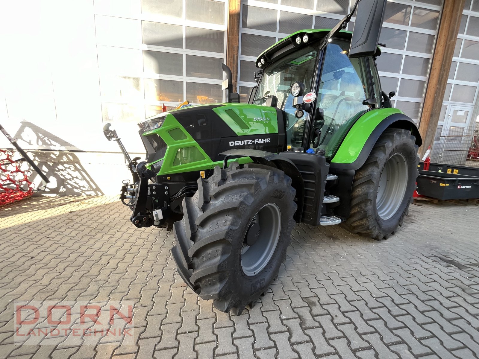 Traktor tip Deutz-Fahr Agrotron 6150.4 TTV, Neumaschine in Bruckberg (Poză 1)