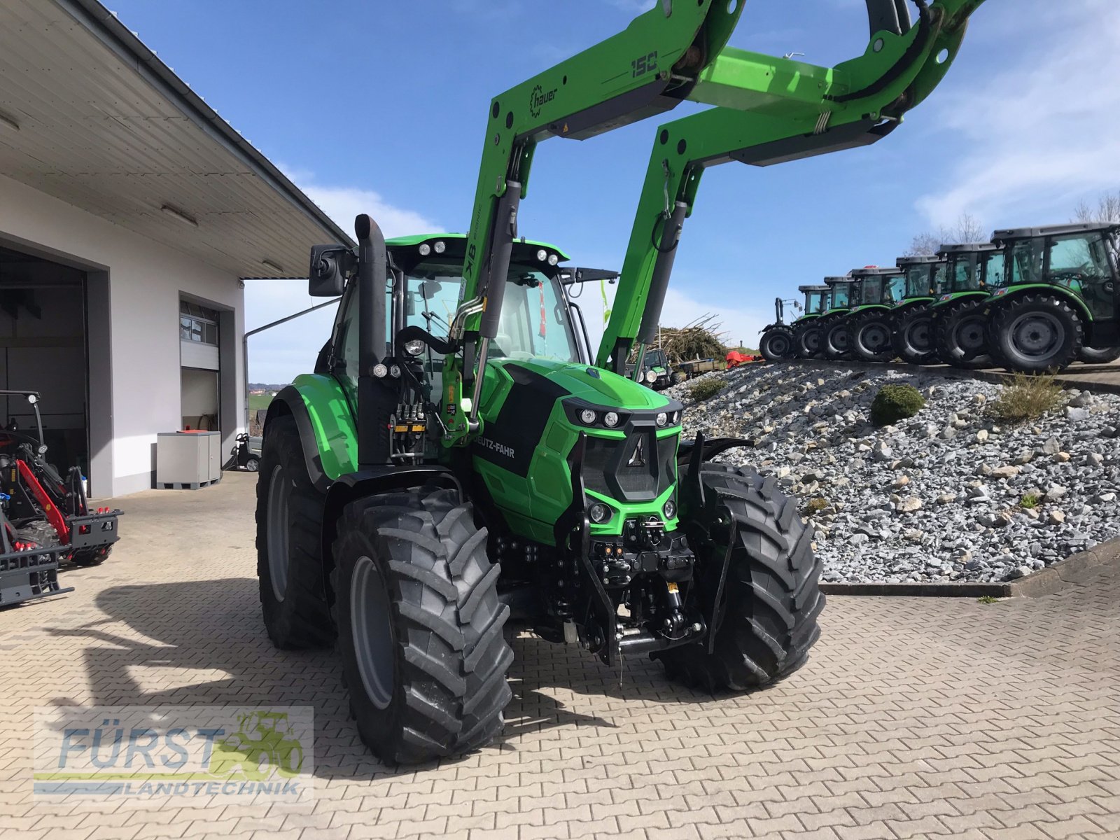 Traktor van het type Deutz-Fahr Agrotron 6155.4 TTV, Gebrauchtmaschine in Perlesreut (Foto 3)