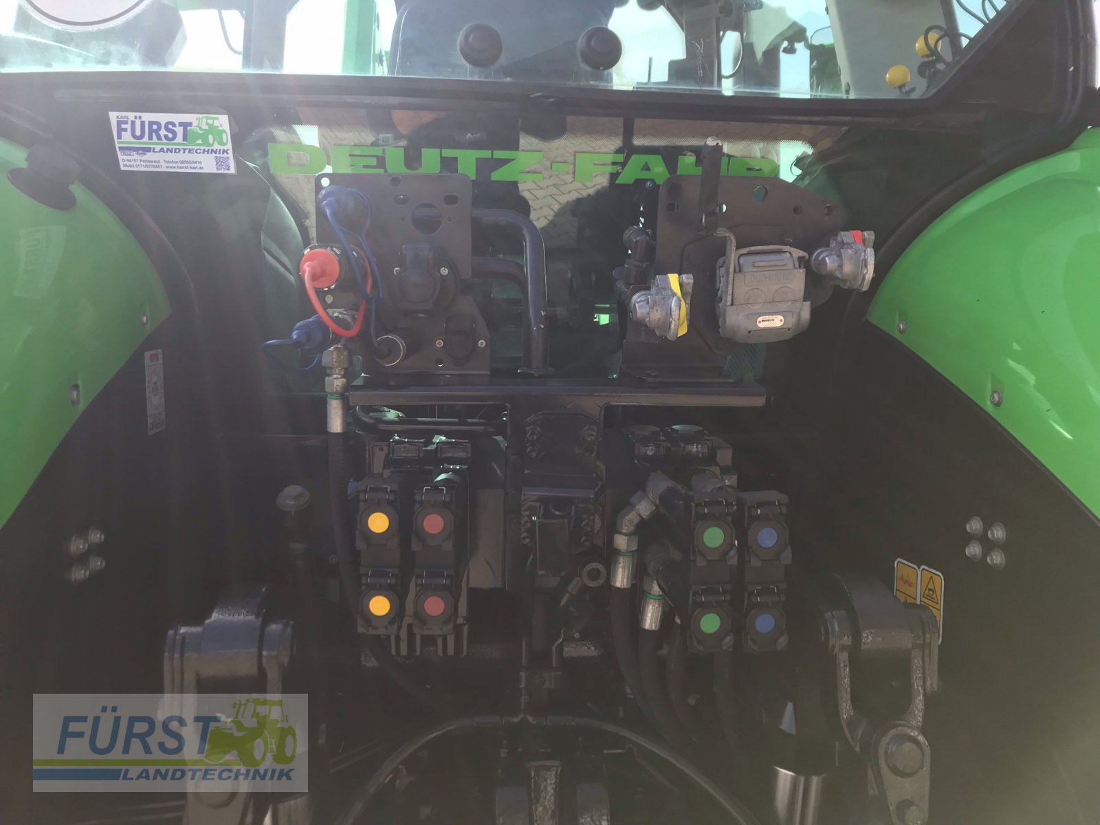 Traktor des Typs Deutz-Fahr Agrotron 6155.4 TTV, Gebrauchtmaschine in Perlesreut (Bild 12)