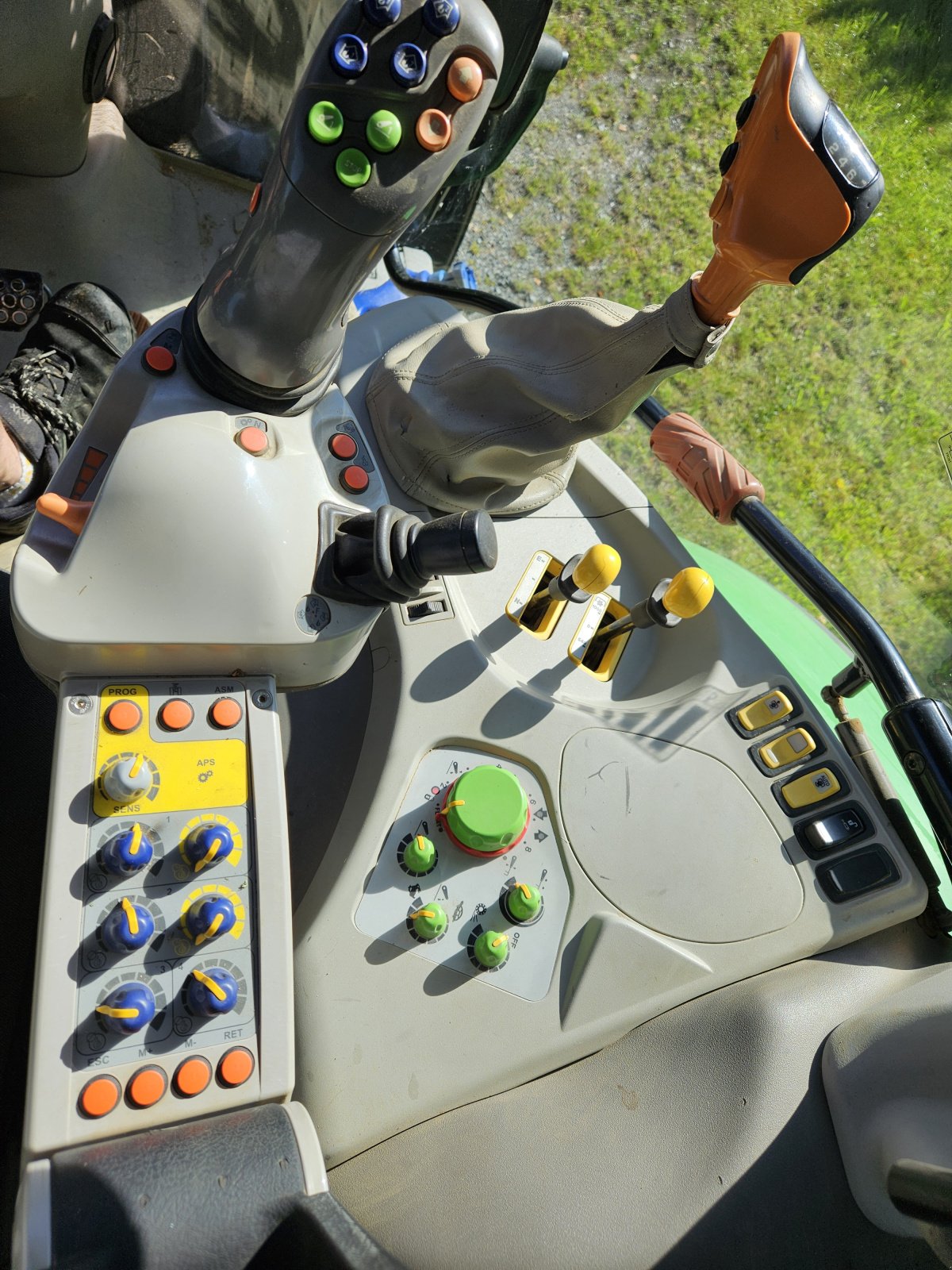 Traktor des Typs Deutz-Fahr Agrotron 6160 P, Gebrauchtmaschine in Schwarzenbach (Bild 3)