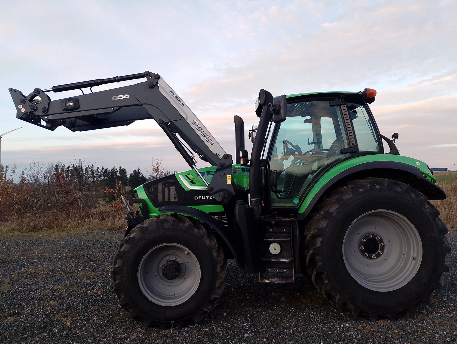 Traktor типа Deutz-Fahr Agrotron 6160 P, Gebrauchtmaschine в Regnitzlosau (Фотография 1)