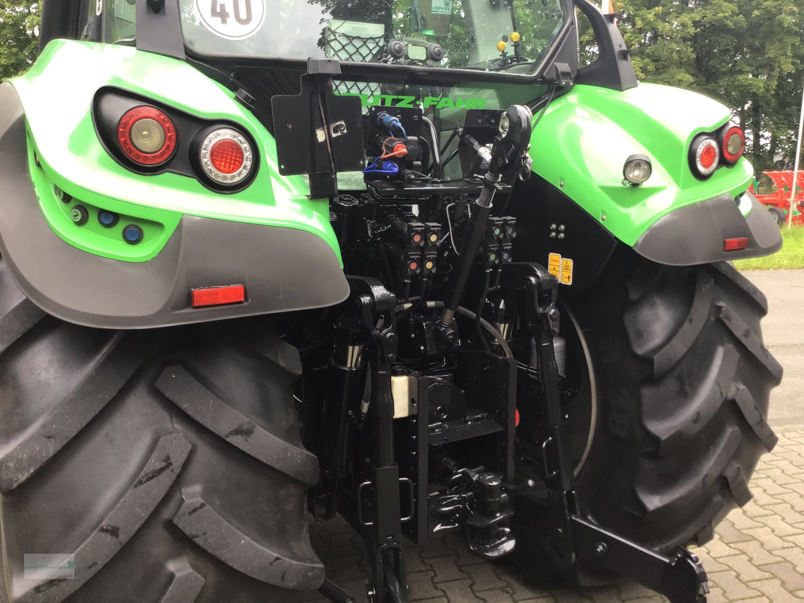 Traktor of the type Deutz-Fahr Agrotron 6160 TTV, Gebrauchtmaschine in Marsberg (Picture 8)