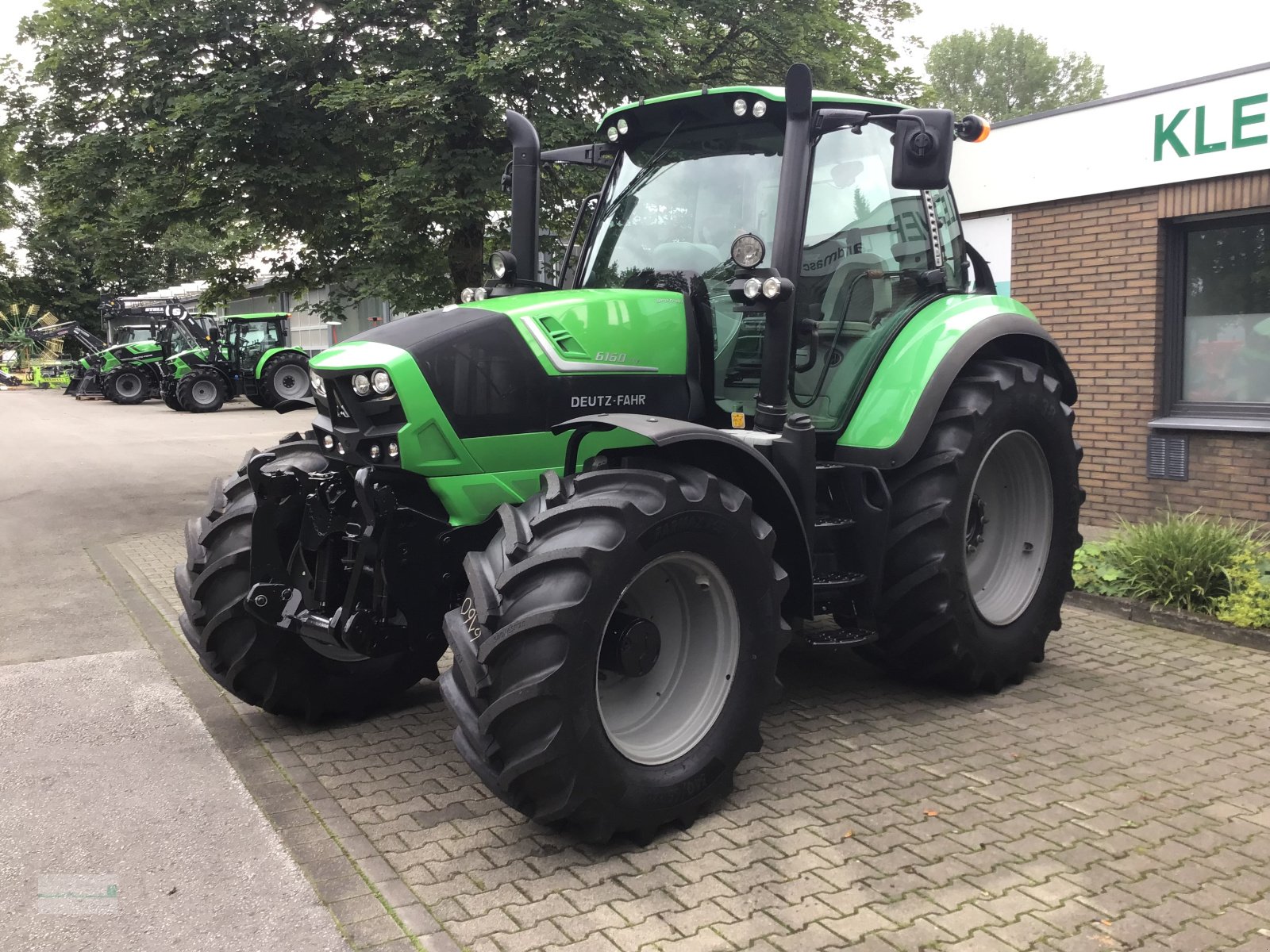 Traktor типа Deutz-Fahr Agrotron 6160 TTV, Gebrauchtmaschine в Marsberg (Фотография 9)