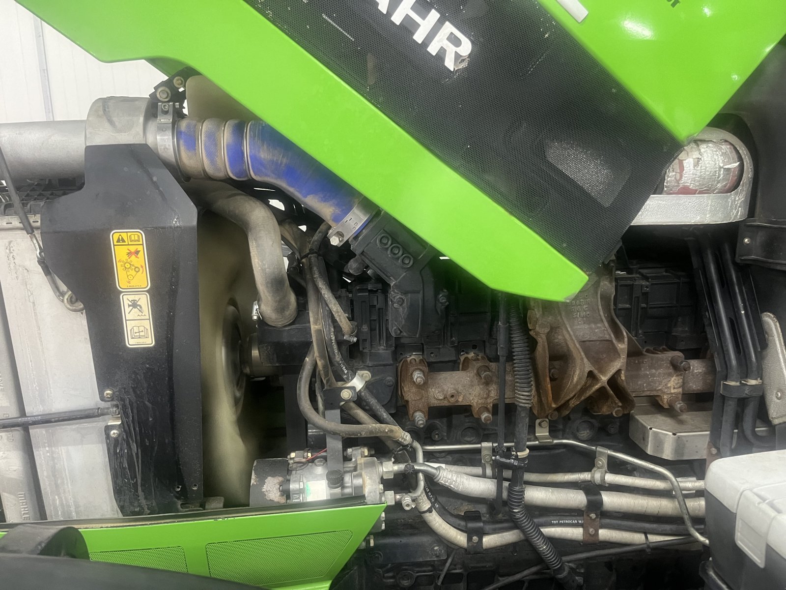 Traktor Türe ait Deutz-Fahr Agrotron 6160, Gebrauchtmaschine içinde Kerken (resim 26)