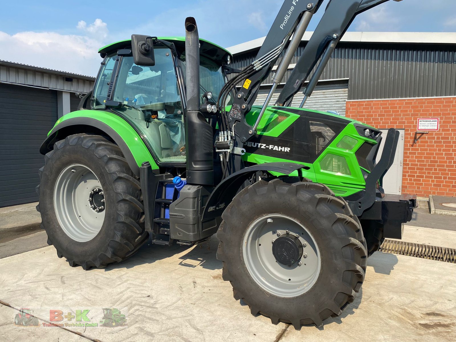 Traktor του τύπου Deutz-Fahr Agrotron 6165 RC Shift, Gebrauchtmaschine σε Kettenkamp (Φωτογραφία 4)