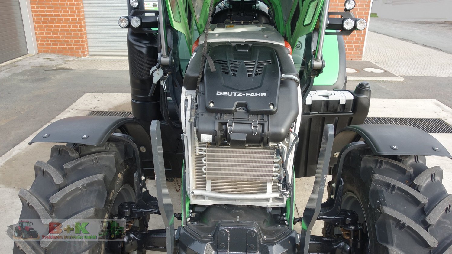 Traktor del tipo Deutz-Fahr Agrotron 6165 RC Shift, Gebrauchtmaschine en Kettenkamp (Imagen 11)