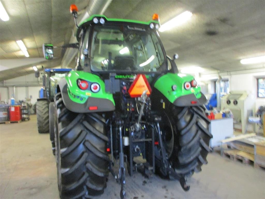 Traktor of the type Deutz-Fahr Agrotron 6165 RcShift Med frontlæsser og frontlift og KUN 770 timer, Gebrauchtmaschine in Lintrup (Picture 4)