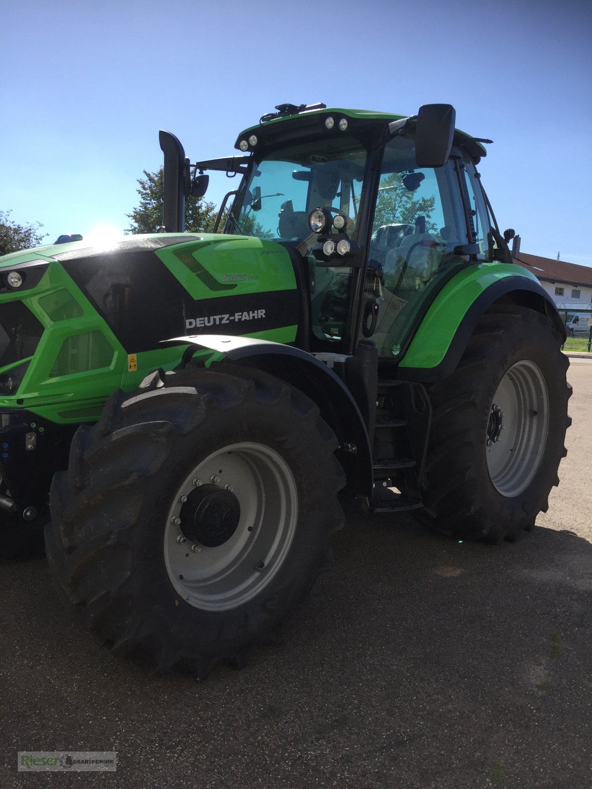 Traktor Türe ait Deutz-Fahr Agrotron 6165 TTV "Ausstellung/Marketing Traktor, Neumaschine içinde Nördlingen (resim 9)