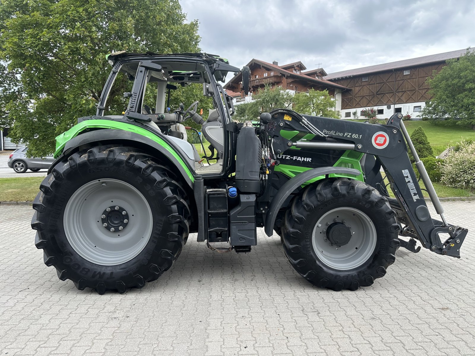 Traktor типа Deutz-Fahr Agrotron 6165 TTV Unfall, Gebrauchtmaschine в Neureichenau (Фотография 7)