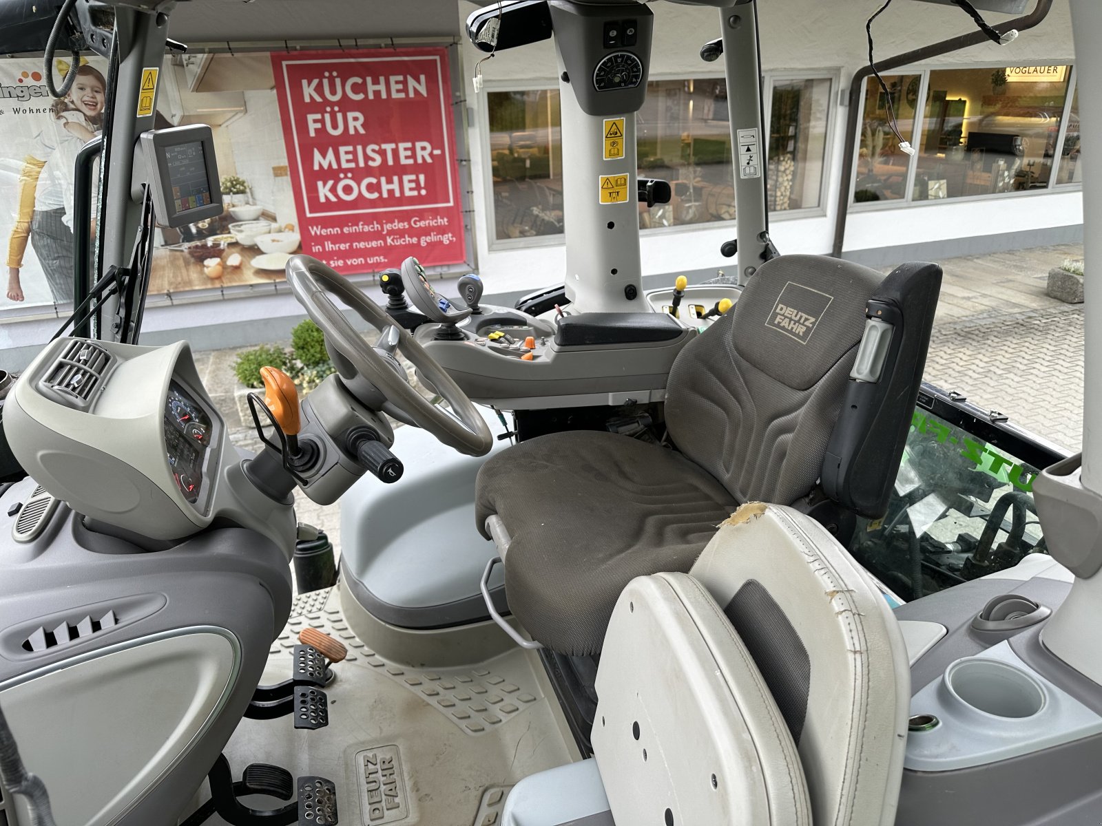 Traktor типа Deutz-Fahr Agrotron 6165 TTV Unfall, Gebrauchtmaschine в Neureichenau (Фотография 14)