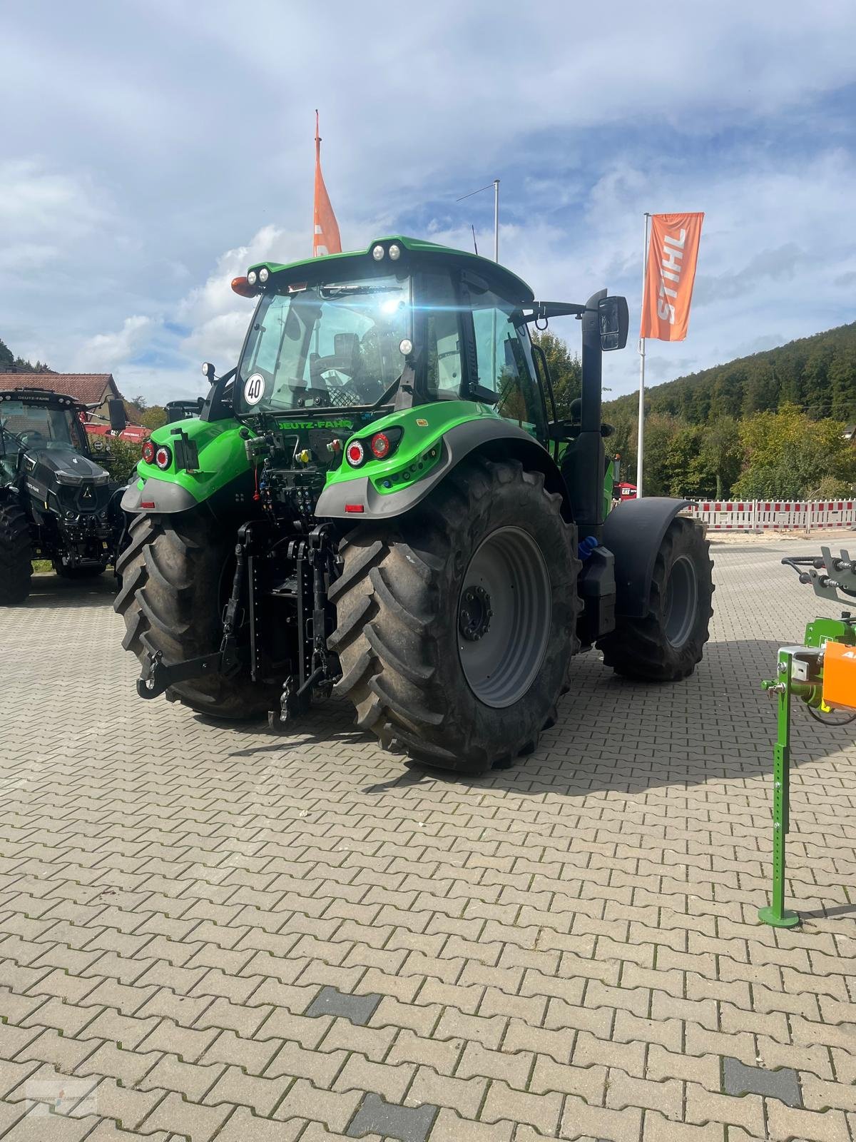 Traktor του τύπου Deutz-Fahr Agrotron 6165 TTV, Gebrauchtmaschine σε Treuchtlingen (Φωτογραφία 4)