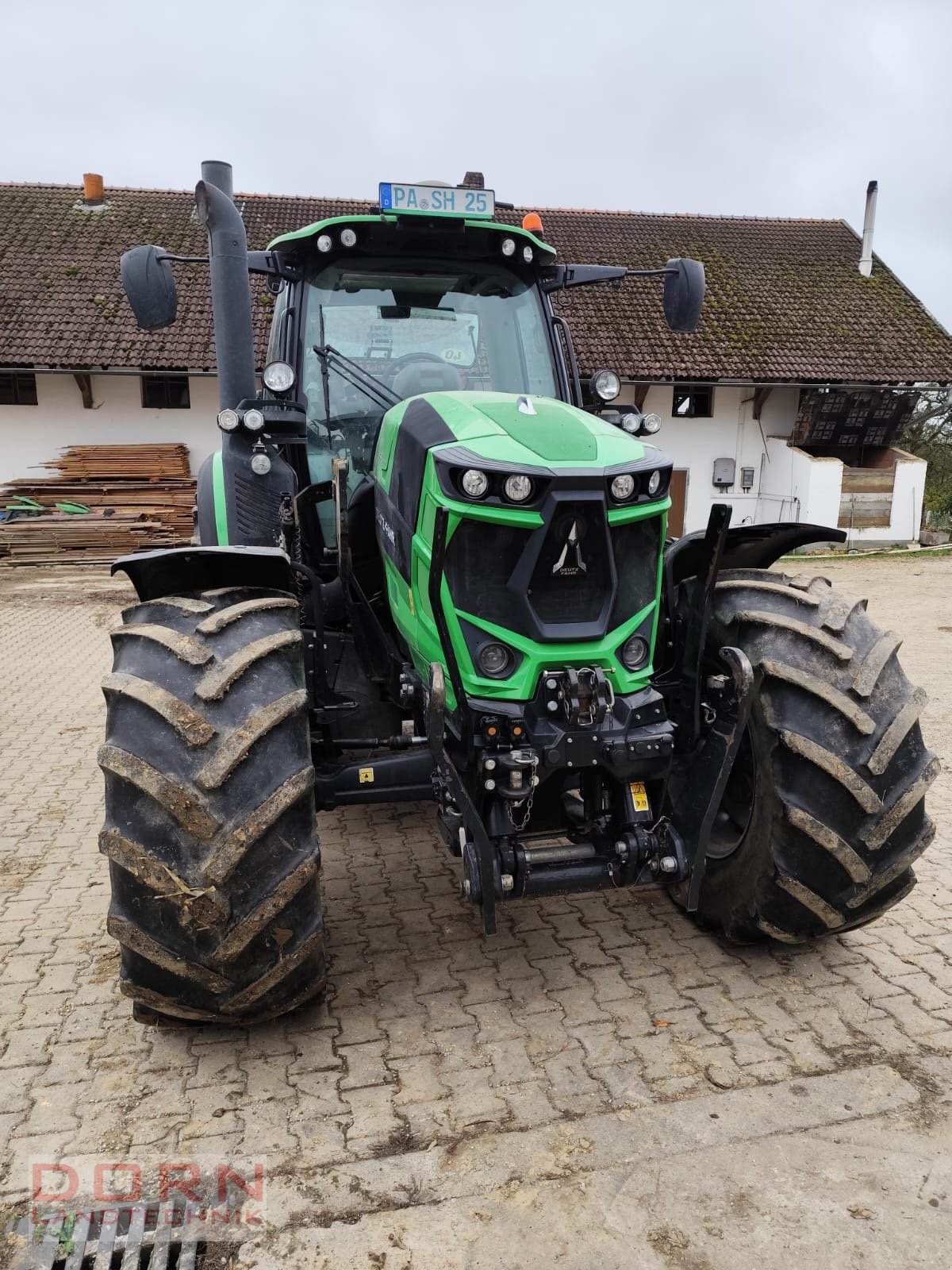 Traktor typu Deutz-Fahr Agrotron 6165 TTV, Gebrauchtmaschine v Bruckberg (Obrázok 3)