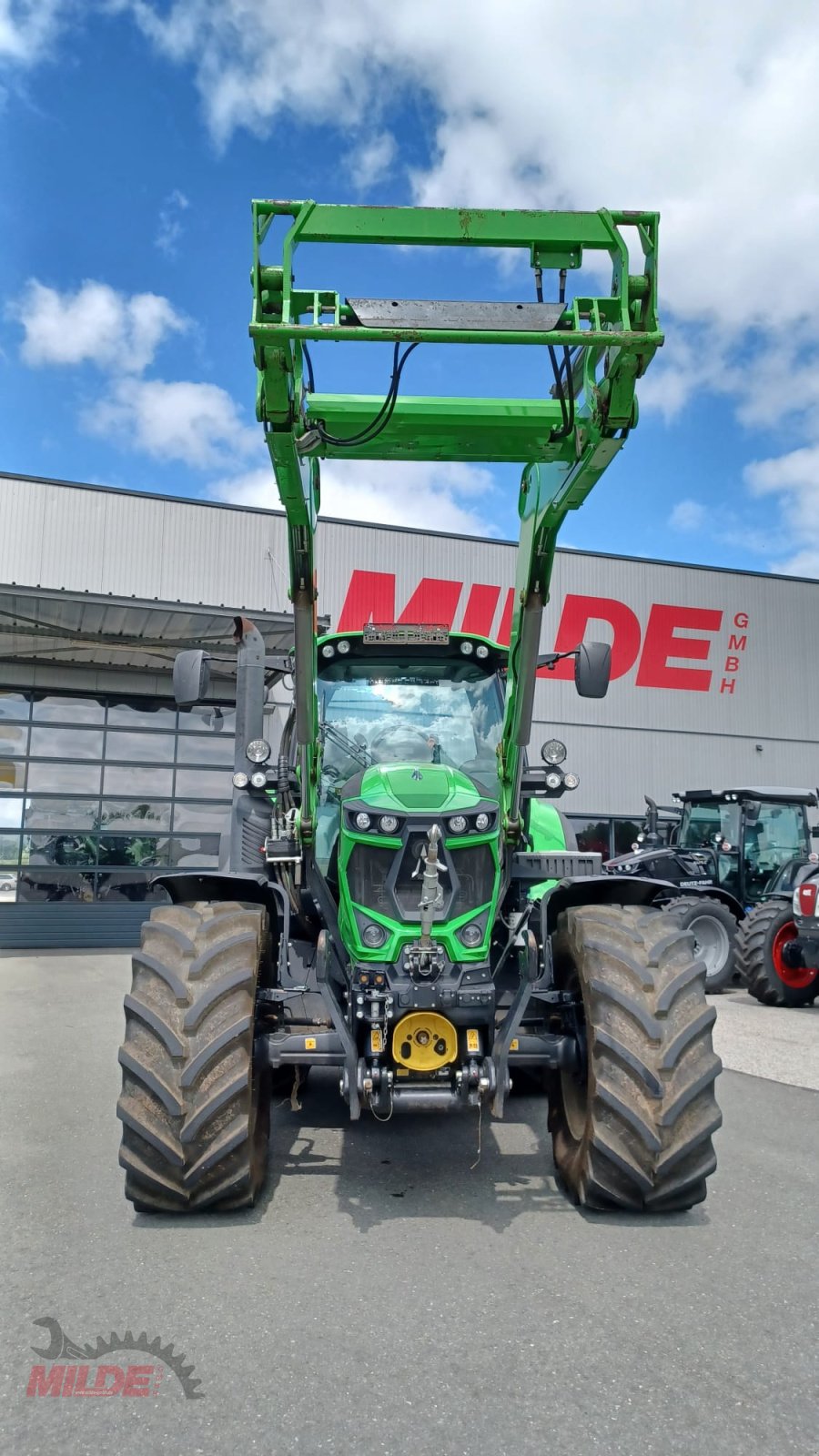 Traktor van het type Deutz-Fahr Agrotron 6165.4 TTV, Gebrauchtmaschine in Creußen (Foto 3)