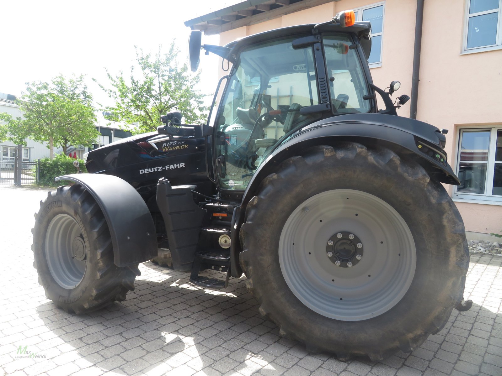 Traktor des Typs Deutz-Fahr Agrotron 6175 TTV Warrior, Gebrauchtmaschine in Markt Schwaben (Bild 5)