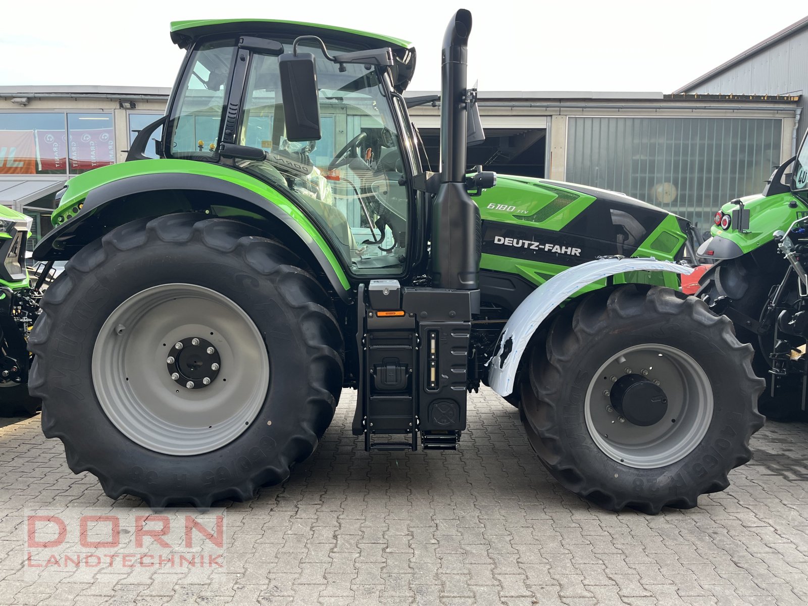 Traktor от тип Deutz-Fahr Agrotron 6180 TTV ATION bis 5 Jahre 0%, Neumaschine в Bruckberg (Снимка 2)