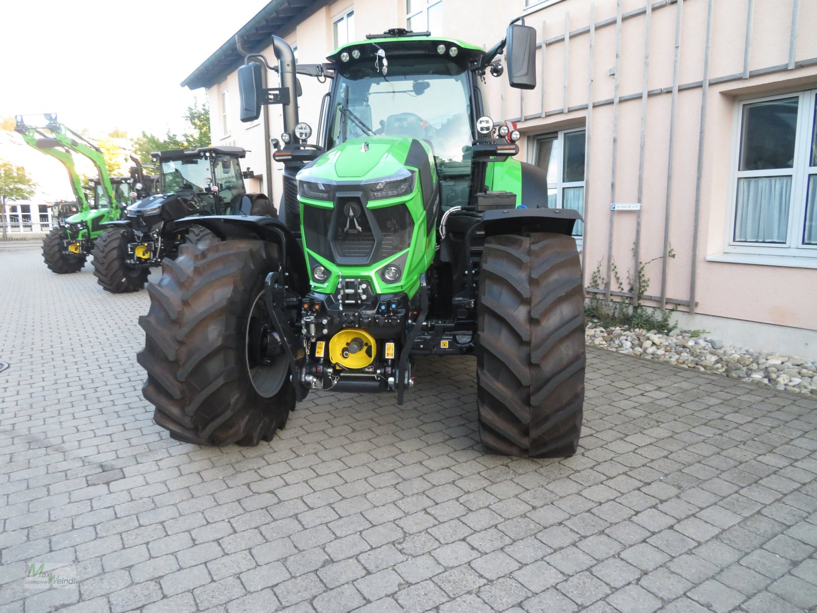 Traktor of the type Deutz-Fahr Agrotron 6180 TTV, Neumaschine in Markt Schwaben (Picture 5)