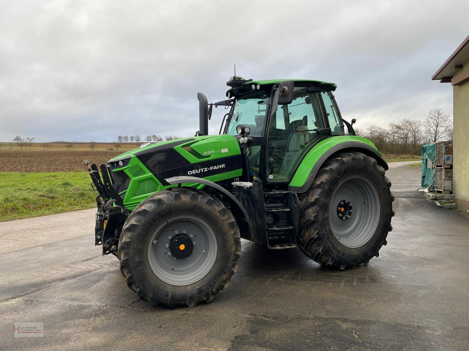 Traktor du type Deutz-Fahr Agrotron 6185 TTV, Gebrauchtmaschine en Steinfeld (Photo 2)