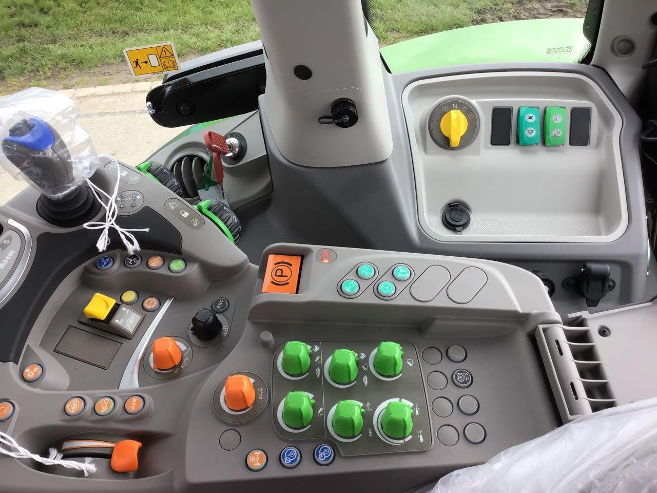 Traktor typu Deutz-Fahr Agrotron 6190 TTV (Stage V), Neumaschine w Burgbernheim (Zdjęcie 13)